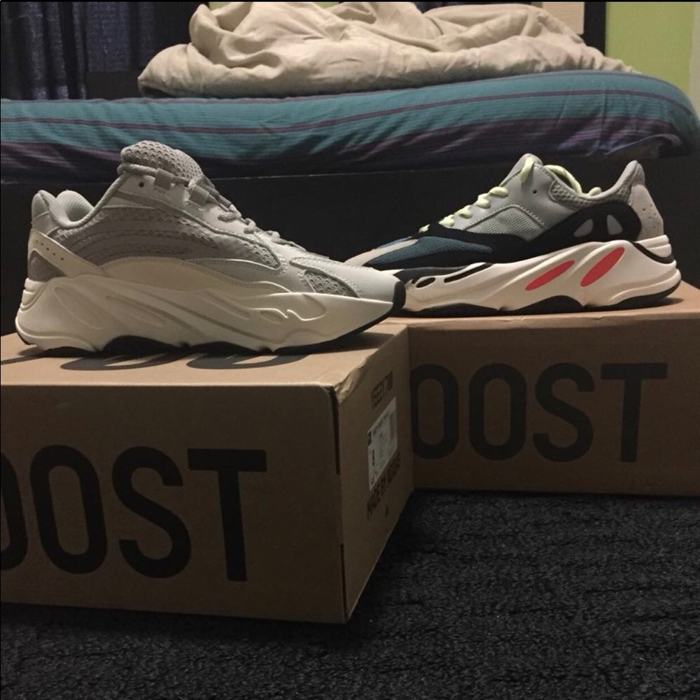 Addias yeezy boost 700 wave runners